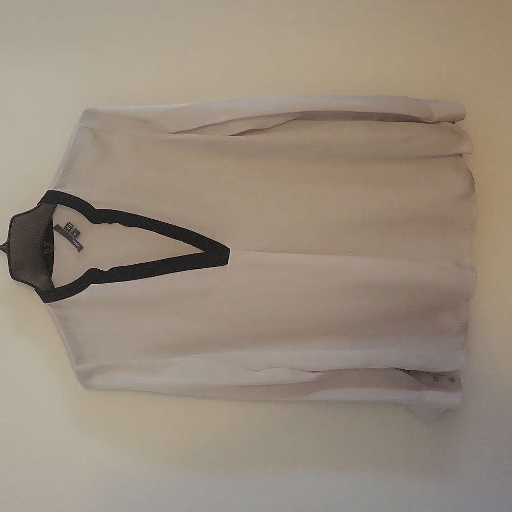 Vince Silk Blouse / Dress Shirt